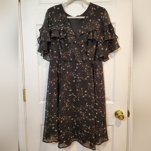Torrid Plus Size 1 Black‎ Floral/Bird Print Chiffon Ruffled Wrap Dress S/S Mini